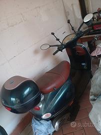 vespa et4  150
