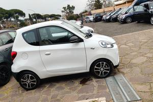 Auto full elettric Elaris Pio