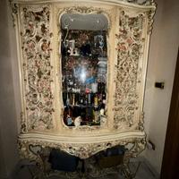 Vetrina in stile barocco veneziano