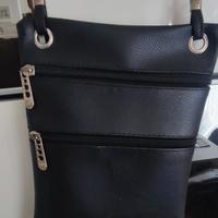 Tracolla finta pelle uomo nera