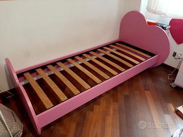 n. 2 letti singoli compresi di rete a doghe