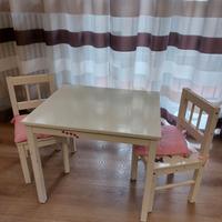 Tavolino e sedie per bambini