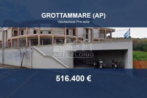 Immobile in asta di 480 m² a Grottammare