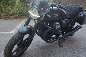 Moto Guzzi V7 Stone IV Nera