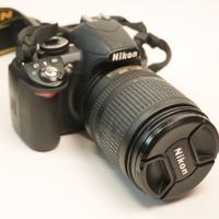 Nikon D3100 + Obiettivo Nikkor 18-105