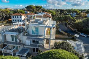 2 camere nuovo sul mare con terrazza e p.auto