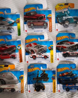 9 Hot Wheels: auto in blister
