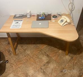 SCRIVANIA USO STUDIO O CAMERETTA RAGAZZO.