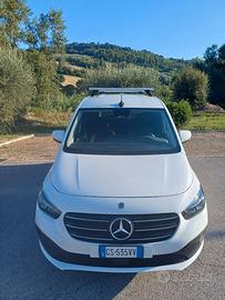 MERCEDES-BENZ CLASSE T d180 Premium