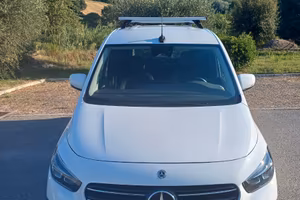 MERCEDES-BENZ CLASSE T d180 Premium