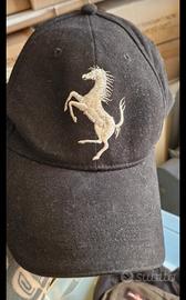 cappello Ferrari 