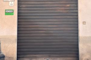 Magazzino ex autofficina