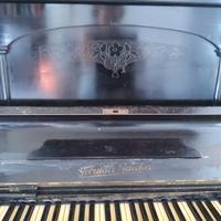 Pianoforte verticale Gebrueder Baecher