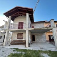 Bene Vagienna (CN) villa libera a tre lati
