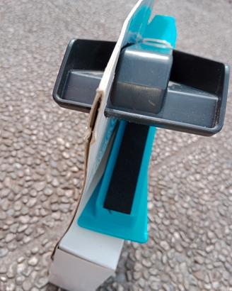 Pinza subacquea per laghetto