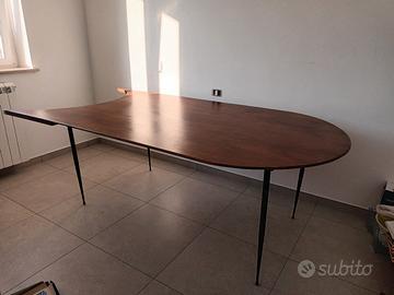 Tavolo in legno per prolungare un tavolo tondo