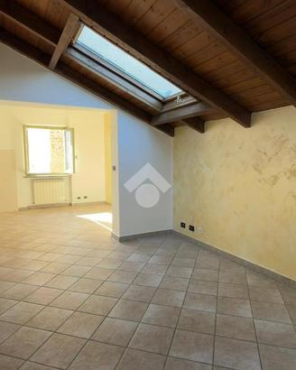 3 LOCALI A CRESCENTINO