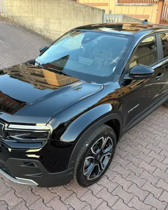 Jeep Avenger 1.2 e-Hybrid 110 cv MHEV Summit
