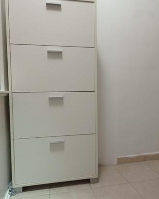 scarpiera  bianca prezzo trattabile