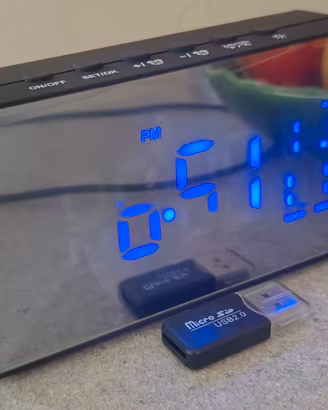 Sveglia 2 in 1 con Telecamera WiFi 1080P Nuova 