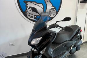 Yamaha X-Max 250