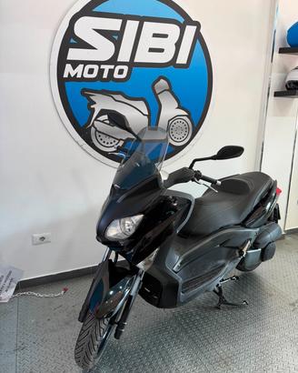 Yamaha X-Max 250