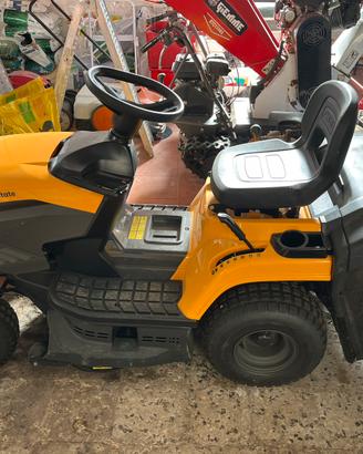 Stiga Estate trattorino