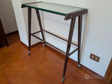 Carrello Vintage per Televisioni