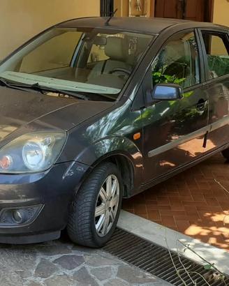 Ford Fiesta V 2006 5p 1.4 tdci Ghia