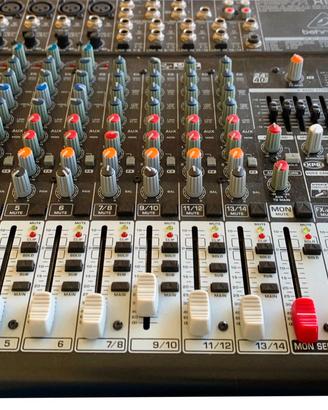 Mixer Behringer  Xeny X 1832 USB Fx