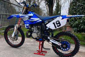 MOTOCROSS YZ 250 2t