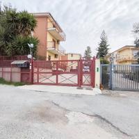 Loc. Aversana, villino a schiera