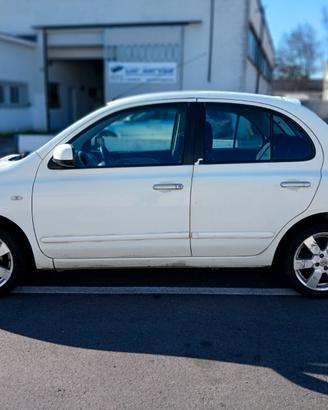 Nissan Micra 1.2 Per Neopatentati