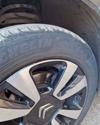 3 Pneumatici Michelin e-Primacy 205/55 R16 (2023)