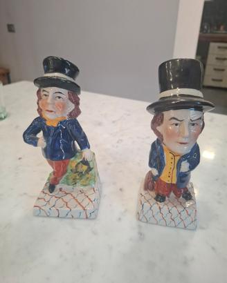 Statuine in  ceramica stile inglese