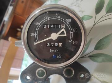 contakm Suzuki tu 250