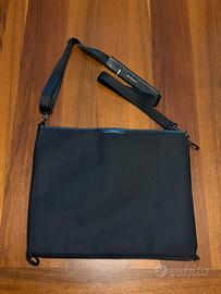 Cote & Ciel Black Inn L Sleek Messenger Bag