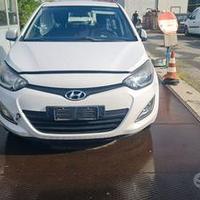 Hyundai i20 2013 paraurti portiera kit airbag Rica