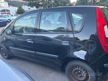 Mitsubishi colt 2006-benzina-ok neopatentati