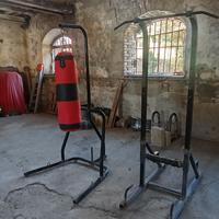 Sacco Boxe con struttura portante