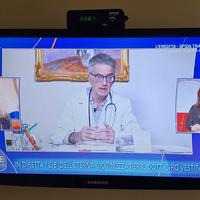 TV MONITOR 24" T24C300 + DVB T2 + STAFFA 