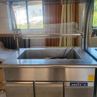 3Vetrine: 1Vetrina CALDO E 1Vetrina FREDDO x MENSA