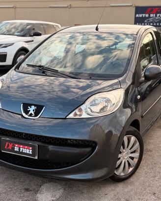 Peugeot 107 1.0 68CV CAMBIO AUTOMATICO SWEET YEARS