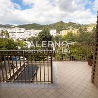 PASTENA - Ampio 5 Vani con Posto Auto e Cantina