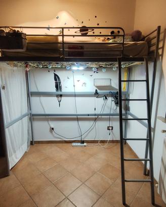 letto a soppalco+scrivania Svarta Ikea