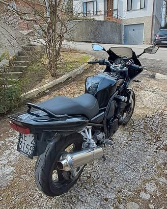 Yamaha fzs fazer 600
