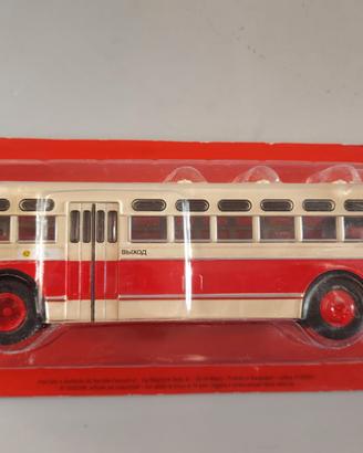 Modellino autobus sovietico ZIS-154 (1946)