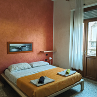 Camere in via Sicilia quartiere marina