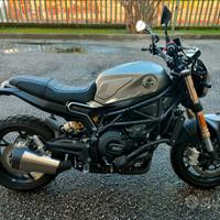 Moto Benelli Leoncino 800