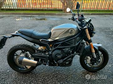Moto Benelli Leoncino 800